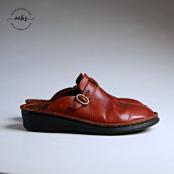 Naot Aster Leather Mules Clogs Brown Women 9 - Picture 1 of 14